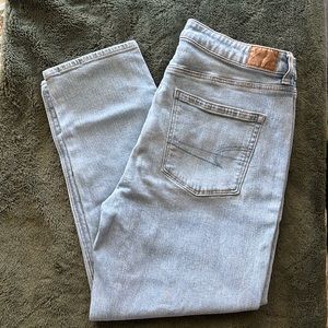 American Eagle Mom Jeans